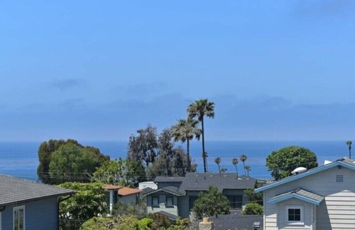 La Jolla House | La Jolla - Bird Rock Suite - Stay by the Sea