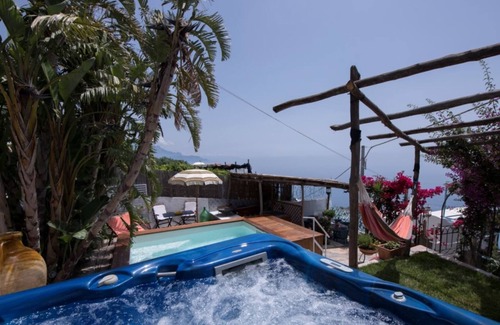Conca dei Marini Villa | La Lanterna exclusive property near Amalfi in Conca dei Marini with private pool and jacuzzi