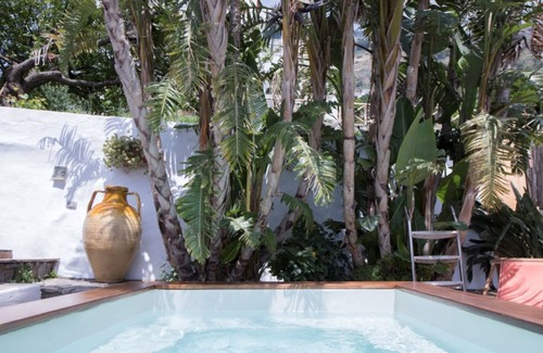 Conca dei Marini Villa | La Lanterna exclusive property near Amalfi in Conca dei Marini with private pool and jacuzzi