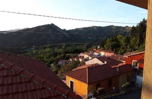 Rocchetta di Vara House | ❤️La little house of the walnut ❤️"5 Terre- Val di Vara" CIN IT011025C2IHR8MT35