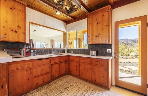 Panorama Heights House | 🌵La Luna Azul - A Private Home in the Boulders w/Hot Tub, Fire Pit and BBQ🌵