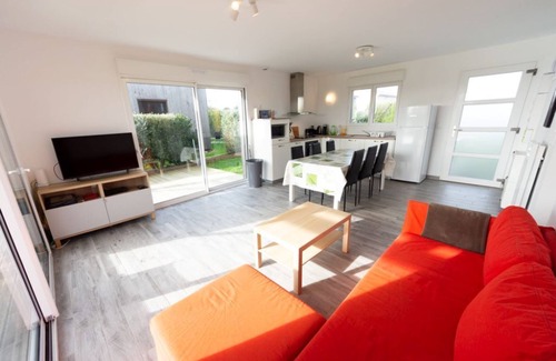Les Moitiers-d'Allonne House | La Maison des dunes, sleeps 7, close to the sea