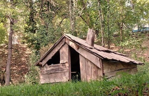 Saint-Jean-et-Saint-Paul Ski Chalet | La maison de bois - Gite dans un site préservé
