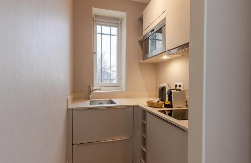 Limoges Apartment | La Maison Blanche - AppartHôtels de charme Chic & Cosy à 350m du cœur de ville de Limoges - Accès autonome