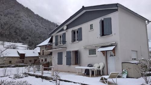 Ustou House | la maison blanche