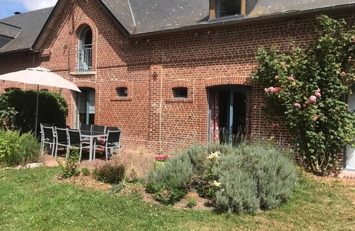 Fresne-le-Plan House | La maison d'à côté, gite 8 pers