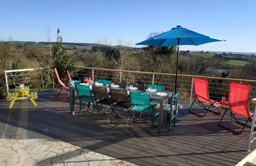 Crozon House | La Maison de l'Aber, magnificent view of the sea and the island of Aber.
