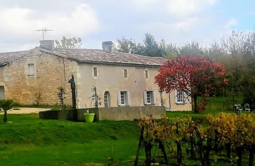 Salignac House | La Maison du Vignoble: Charme & Vue Panoramique