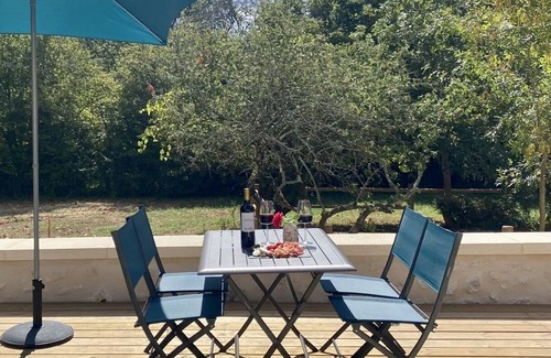 Verac Villa | La Maison L'Eperon in the vineyards close to Saint Emilion.