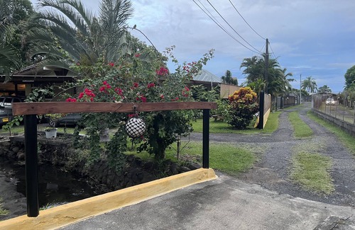Mahina House | La maison près du phare, a minute walking distance from Pointe Venus beach