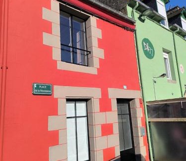 Plerin House | La Maison Rouge sur le port à proximité de toutes commodités 2 personnes