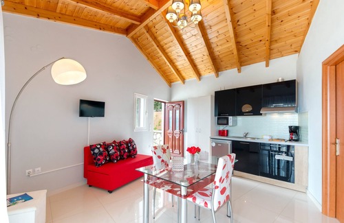 Gaios Cottage | La Maisonnette | Superior loft with breathtaking sea views and Infinity pool