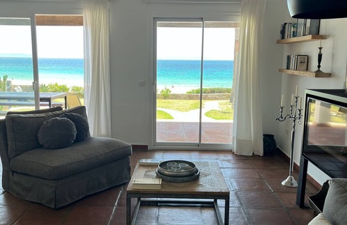 Bolonia House | LA MARITIMA, YOUR IDEAL BEACHFRONT HOME