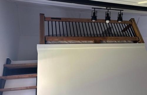 Granby Apartment | La Mezzanine