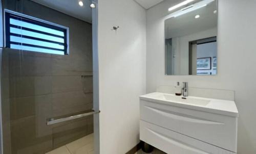 La Mivoie Villa | La Mivoie Beachfront Tamarin