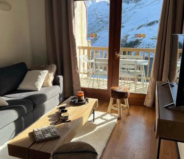 La Mongie Apartment | La Mongie magnifique Appart 7 pers vue pistes, piscine, wifi, salle de sport