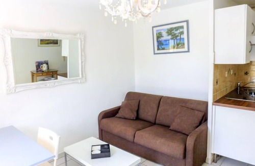 Cavaliere Apartment | La Palmeraie by Interhome