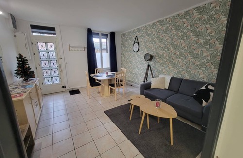 Saint-Quentin House | La Parenthèse welcomes you (House with garage)