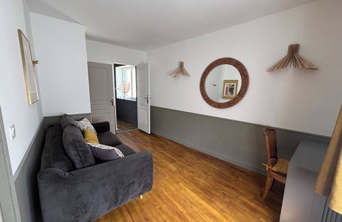 Feucherolles Apartment | "La Parenth'aise Feucherollaise" 50m2 duplex 15 min from Versailles