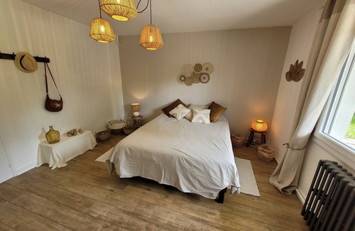 Cahors House | La Pause Cadurcienne CHAMBRE D'HOTES- TABLES D'HOTES