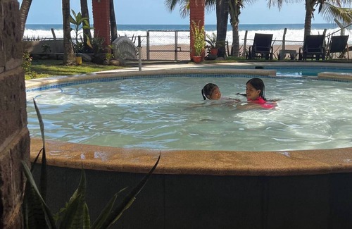 Barra de Santiago House | La Perla de Andrés casa frente al mar . 4 dormitorios y 4 baños
