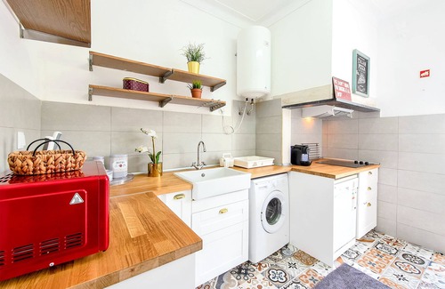 Setubal Apartment | La Petit Maison, We will be very pleased to welcome you in our space.