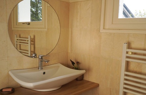 Pont-Aven Bed & Breakfast | La Phacélie Chambre D'hôte Spacieuse au Calme à 5 mn de Pont-aven