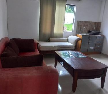 Nemby House | La Piña Dorada