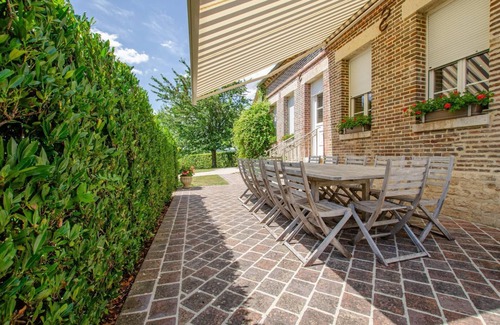 Chennegy House | La Pointe - CHENNEGY
