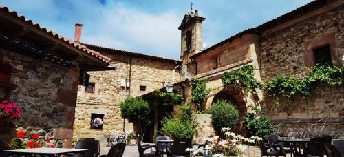 Santa Maria de Nava Hotel | La Posada Del Santuario
