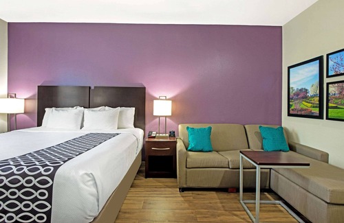 New Cumberland Hotel | La Quinta Inn & Suites by Wyndham New Cumberland-Harrisburg