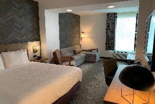 Southwest Santa Rosa Hotel | La Quinta Inn & Suites by Wyndham Santa Rosa Sonoma