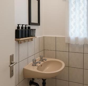 Luderitz Apartment | La Roca Self Catering & Accommodation