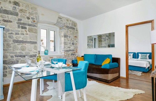 Kotor Old Town Apartment | La Rocca❤️of UNESCO Medieval Kotor–Luxury 1BR in Heart of Restaurants & Cafés
