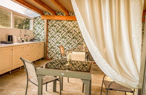 Vergne House | La Rosa Gialla