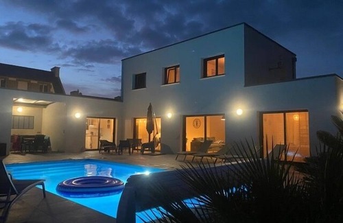 Roscoff Villa | La Roskoker - Villa 4 chambres et piscine privée proche plage - Roscoff