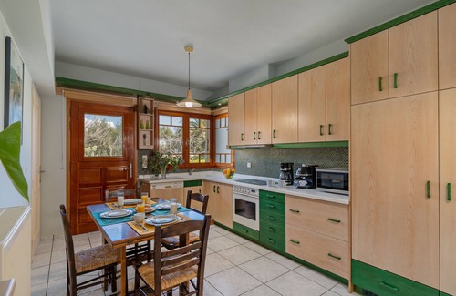 Xiro Chorio House | La Serena Residence & Farm with Heated Pool