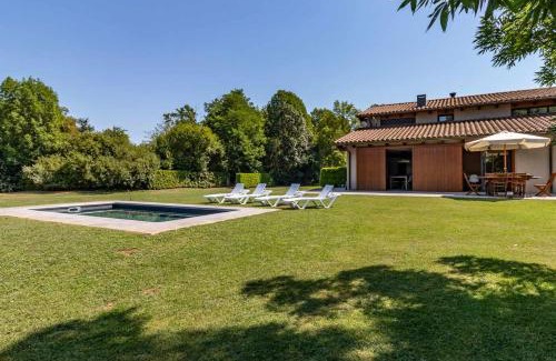 Les Preses Villa | La Solfa casa aislada con piscina y jardín