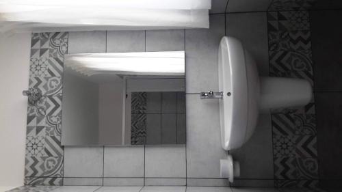 Torre Pali Apartment | La stanza del paradiso
