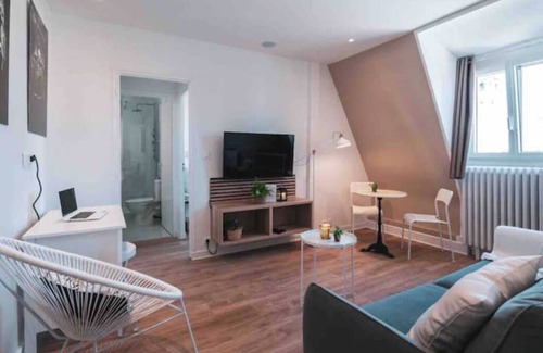Charleville-Mezieres Apartment | La Suite 7 Gîte Urbain