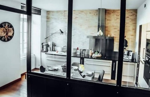 Saint-Nicolas-de-Redon Apartment | La Tanière de Belphégor 3