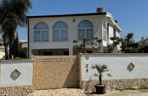 San Leone Villa | La Terrazza sul Tramonto - Apartment in a villa near the sea in San Leone - Parking and Air Conditioning