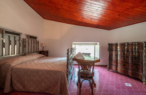 Monteroduni House | La torretta sul cortile