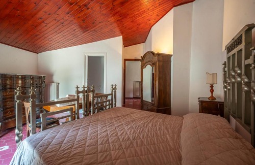 Monteroduni House | La torretta sul cortile