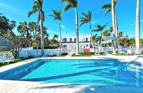 Pass-a-Grille Historic District Apartment | La Tortuga Historic Pass A Grille St Pete Beach 9