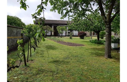 Gente Cottage | "La Tranquillité au Cœur de la Grande Champagne"