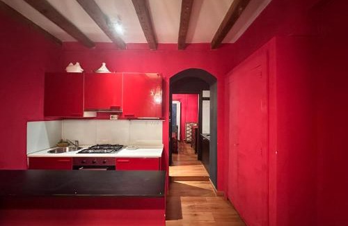 Lazzaretto Apartment | La Vie en Rouge - Porta Venezia Milano