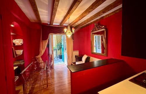 Lazzaretto Apartment | La Vie en Rouge - Porta Venezia Milano