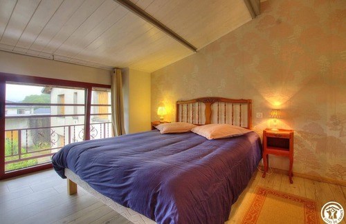 Vieu-d'Izenave House | La Vieille Maison - Vieu D'izenave