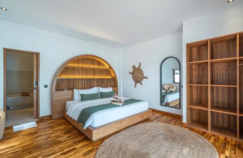 Ceningan Island Villa | La Villa Ceningan - Breathtaking 4BR Beachfront Villa in Nusa Ceningan